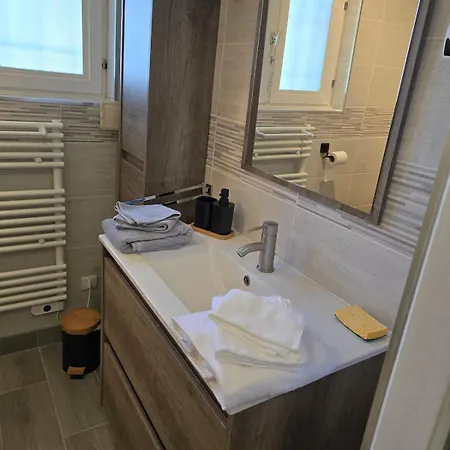 Studio indépendant avec accès piscine et extérieur Apartamento *